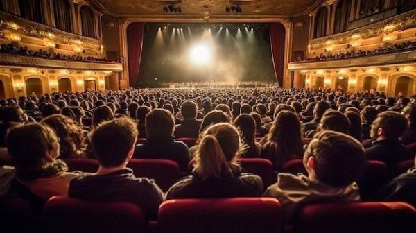 Top 10 spectacles de théâtre parisiens à découvrir absolument